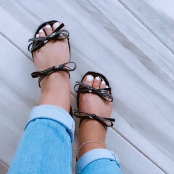 Black Bow Open Toe Flat Sandal - Picture 3 of 6